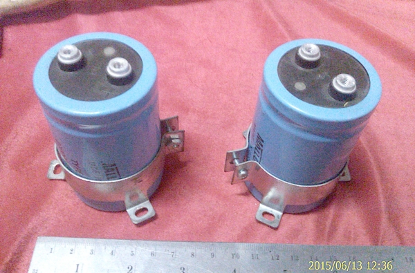 คาปาซิเตอร์ 21000 MFD 35 Vdc USA