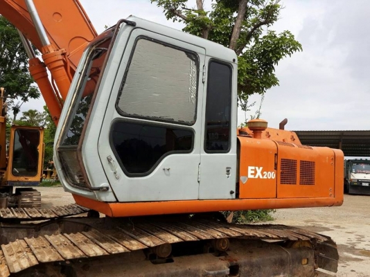 รถแบคโฮ HITACHI EX200-1 ราคา 650,000 บาท.