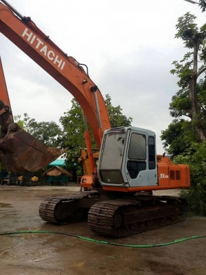 รถแบคโฮ HITACHI EX200-1 ราคา 650,000 บาท.