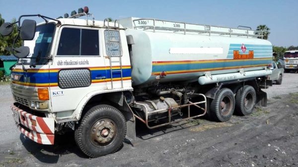 รถบรรทุกน้ำมัน/ Hino KT925 เครื่อง HO7C เทอโบ เพลาเดียวบรรทุก 150,000 ลิตร