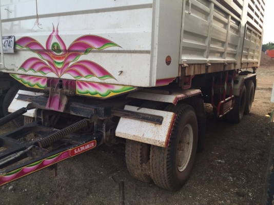 22 ล้อ แม่-ลูก 380 แรง ปี 2554 ยางสวย ไมล์แค่ 1.5 แสน รถมี 3 ชุดเลือกได้