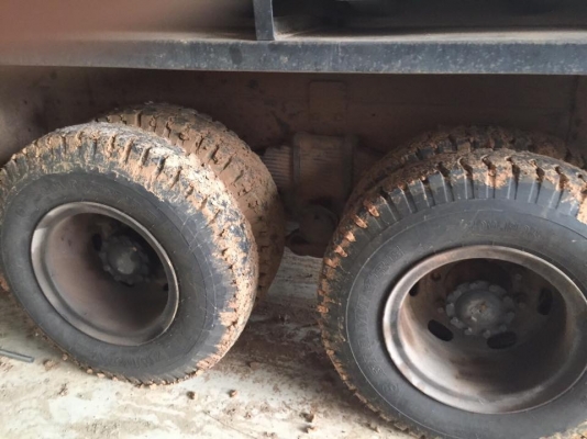 22 ล้อ แม่-ลูก 380 แรง ปี 2554 ยางสวย ไมล์แค่ 1.5 แสน รถมี 3 ชุดเลือกได้