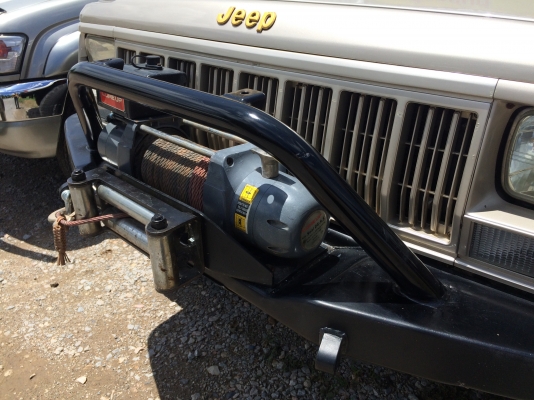 JEEP คานแข็งยกสูง สภาพป้ายแดง JEEP คานแข็งยกสูง สภาพป้ายแดง