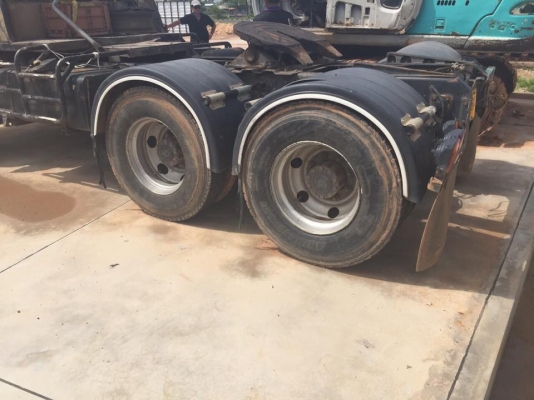 10 ล้อหัวลาก 2 เพลา 320 แรง SS2VJB-10867 เครื่อง P11C รถสภาพดี สวยดี เก็บงานนิดๆก็สวย