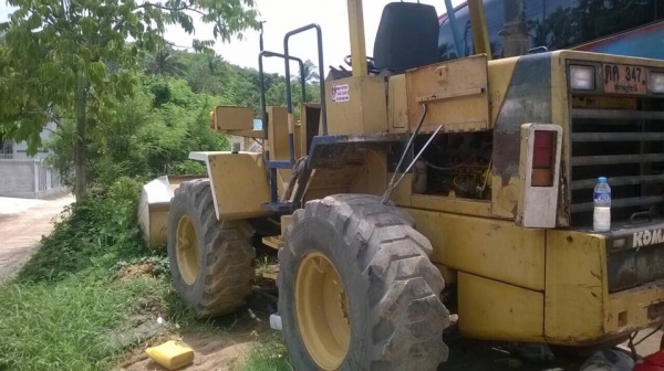 รถตักล้อยาง WA100-1 เอกสารเล่มทะเบียนพร้อม รถสวยเดิมๆ