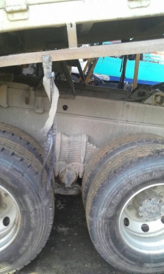 18 ล้อแม่ลูกดั้ม ยูโร ปี2543 เครื่องดี คัสซีสวย สภาพรถสีสรรไม่ค่อยสวย ต้องเก็บ