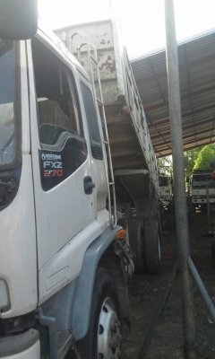 18 ล้อแม่ลูกดั้ม ยูโร ปี2543 เครื่องดี คัสซีสวย สภาพรถสีสรรไม่ค่อยสวย ต้องเก็บ