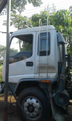 18 ล้อแม่ลูกดั้ม ยูโร ปี2543 เครื่องดี คัสซีสวย สภาพรถสีสรรไม่ค่อยสวย ต้องเก็บ