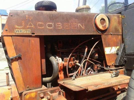 รถตัดหญ้า 7 ชุดใบตัดเครื่อง 4 สูบ มีแอร์ในเก๋ง นำเข้าจากนอก รถตัดหญ้า 7 ชุดใบตัดเครื่อง 4 สูบ มีแอร์ในเก๋ง นำเข้าจากนอก