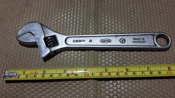 ประแจเลื่อน ญี่ปุ่น 8 นิ้ว