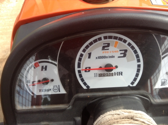 ขายรถไถB2420