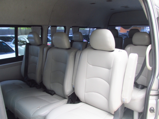 TOYOTA HIACE COMMUTER 2.5D4D ปี2012  ราคา 879,000 บาท