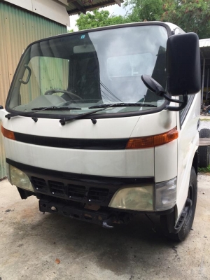 ขายรถ สี่ล้อใหญ่ hino dutro wu301r,wu301