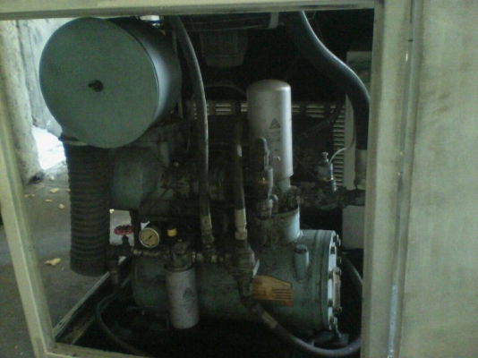 ขายปั๊มลมโรตารี่สกรู  FU SHENG SAS350AII ( มี 2 ตัว ราคาตัวละ 100000 บาท ) ราคาต่อรองได้