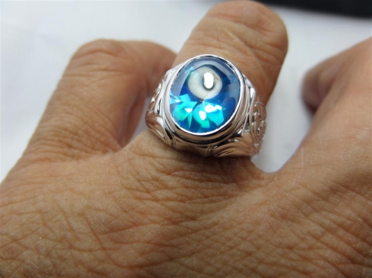 แหวนเงินแท้925พลอยสีฟ้าหน้าหลังเบี้ยก้นเจียรเหลี่ยม