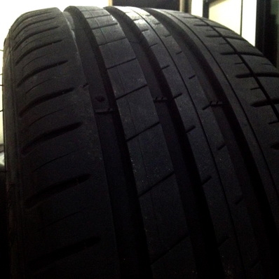 ----ขายแล้ว-----ยาง1ชุด225-45-17 ----ขายแล้ว-----ยาง1ชุด225-45-17