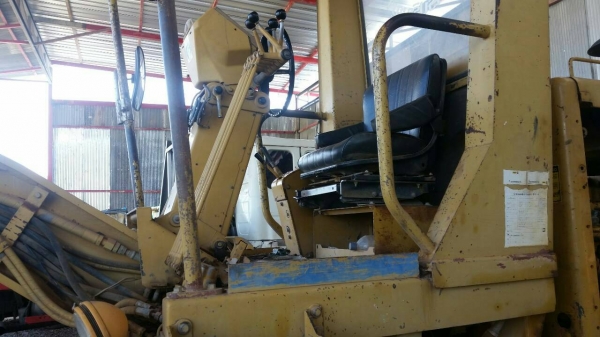 ขายรถเกรด CAT 140 G 5 MD3757 เอกสารเล่มทะเบียน ราคา 2500000