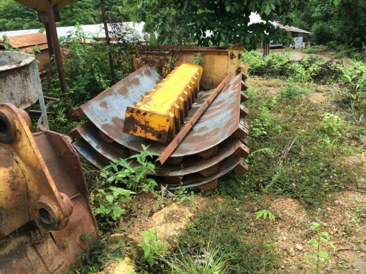 ขายรถบด DYNAPAC CA251D 2 เพลา 2 เปลือก เอกสารเล่มทะเบียน ราคา 1000000