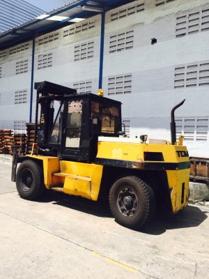 ขายรถยกโฟร์คลิฟท์ 15ตันยี่ห้อ TCM ขายรถยกโฟร์คลิฟท์ 15ตันยี่ห้อ TCM