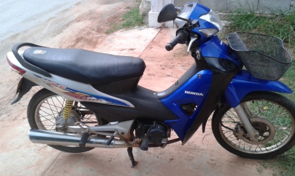 ขายเวฟ100s ปี50 ราคา11800บาท ขายเวฟ100s ปี50 ราคา11800บาท