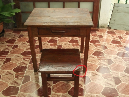 ขายชุดโต๊ะเก้าอี้นักเรียนไม้สัก ขายชุดโต๊ะเก้าอี้นักเรียนไม้สัก