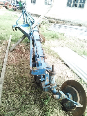 ผาน 4 ของฟอร์ด และ kubota รุ่น m ทุกรุ่น ผาน 4 ของฟอร์ด และ kubota รุ่น m ทุกรุ่น