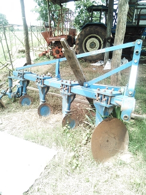 ผาน 4 ของฟอร์ด และ kubota รุ่น m ทุกรุ่น ผาน 4 ของฟอร์ด และ kubota รุ่น m ทุกรุ่น