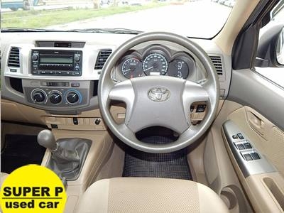 TOYOTA HILUX VIGO CHAMP 4DR (E) 2.7 VVT-I MT 2014