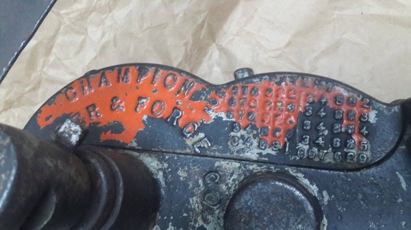 เครื่องมือมือโบราณ