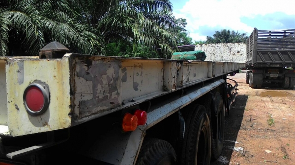 ขายหางพื้นเรียบสามมิตร 3 เพลาปี 2553 ราคา 400000