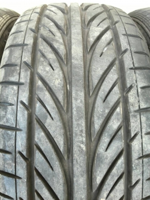 ขายยาง HANKOOK V12 195-50-15 ปี14 ดอกหนาจัด เนื้อนิ่ม ไม่มีปะ ไม่กินข้าง เท่ากันทุกเส้น ชุดละ 4,800 บาท