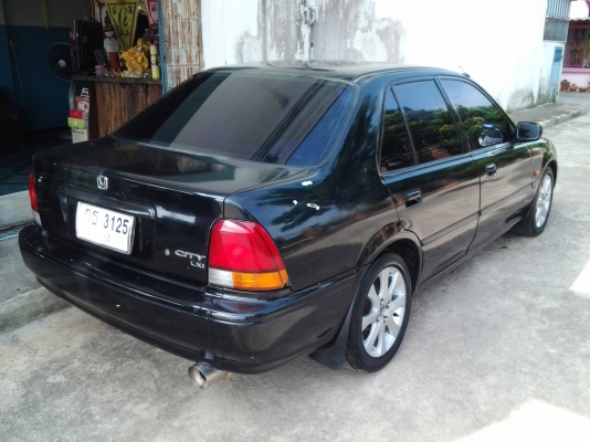 รถเก๋งสวยๆพร้อมใช้คับ