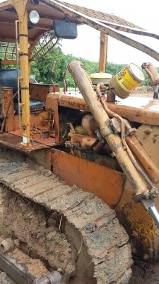 ขายรถแทรคเตอร์ KOMATSU D50A-15 ราคา 450000