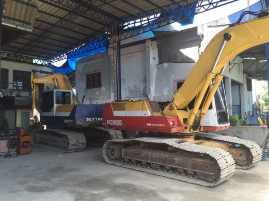 ขายรถแมคโค KOMATSU PC200-5 ไฟฟ้าเต็ม ทำงานดี สภาพสวย พร้อมใช้งาน