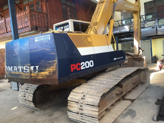 ขายรถแมคโค KOMATSU PC200-5 ไฟฟ้าครบ มีเล่มทะเบียน สภาพสวย พร้อมใช้งาน