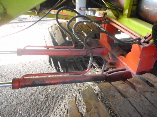 ขายรถเกี่ยวข้าว ไทยเจริญ อุ้ม 2.5 ตัน เครื่องฮีโน่ 195เทอร์โบตัวเดิน 10 ปั้มไดกิ้น 22 ขายรถเกี่ยวข้าว ไทยเจริญ อุ้ม 2.5 ตัน เครื่องฮีโน่ 195เทอร์โบตัวเดิน 10 ปั้มไดกิ้น 22