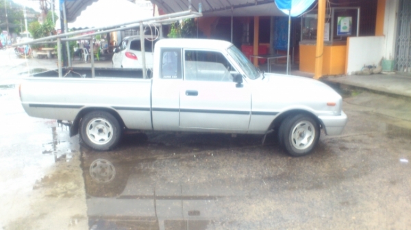 ขาย กระบะมาสด้า 1400 5เกียร์เอกสารครบ ขาย กระบะมาสด้า 1400 5เกียร์เอกสารครบ