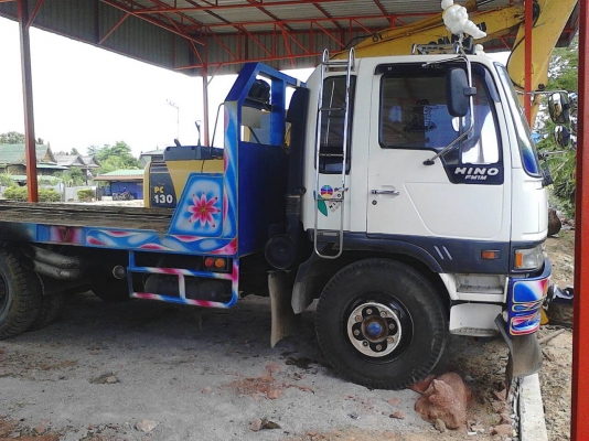 ขายรถบรรทุก 10 ล้อเทรลเลอร์ HINO FM18 ใส่เครื่อง EP100 285 แรงม้า หัวไฮเทค ช่วงล่าง ZM 8 น็อต 2 เพลาสโลว์ดึง ราคา 850000