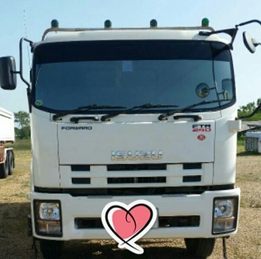 หกล้อ อีซูซุ FTR 240แรง ดั้มสามมิตรแท้ ปี56 สภาพนางฟ้าสวยจัดใช้งานน้อย วิ่งแค่ 6,236กม เล่มทะเบียนพร้อมโอน