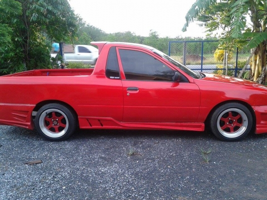 ขาย nv แต่งสวยๆคับ