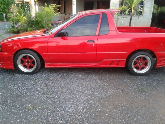 ขาย nv แต่งสวยๆคับ