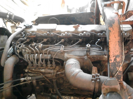 รถฮีโน่ 6 ล้อ ( รถยก. ) 145 แรงม้า. ปี 44.     สนใจติดต่อ  081 - 6079515