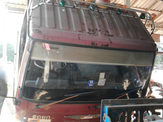 รถฮีโน่ 6 ล้อ ( รถยก. ) 145 แรงม้า. ปี 44.     สนใจติดต่อ  081 - 6079515