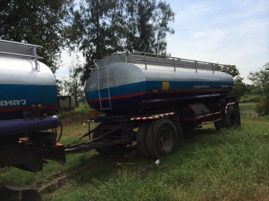 ขายรถพ่วง 18 ล้อ 2 เพลา บรรทุกแทงค์น้ำ HINO 3 M เดิมๆสวย มี 6 พ่วง ราคา.1050000 สนใจนัดดูรถได้