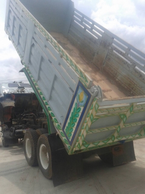 ขาย ISUZU ร็อกกี้นางฟ้า 10 ล้อสองเพลาดั้มเครื่่อง  6SD1   270แรงม้า