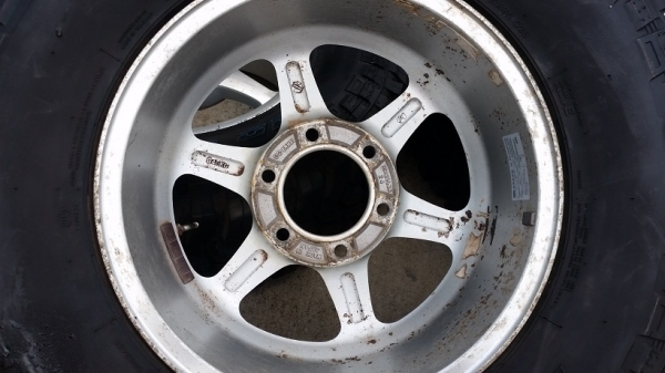 ล้อขอบ 16 พร้อมยาง mud