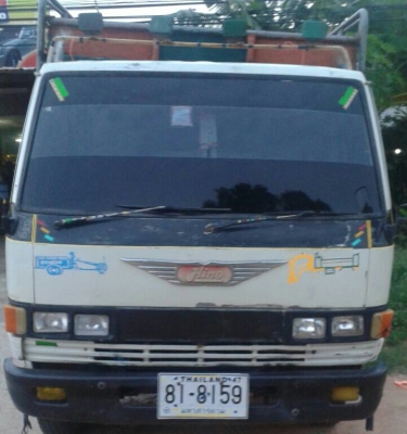 หกล้อ ฮีโน้ FB 117แรง เครืองดี เกียร์เดิมๆ ยาว5ม ยางใหม่6เส้น สภาพพร้อมใช้งาน เล่มทะเบียนพร้อมโอน