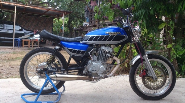 ขาย HONDA Wing 200 cc.เล่มเขียวทะเบียนพร้อมชุดโอน ครบ ขาย HONDA Wing 200 cc.เล่มเขียวทะเบียนพร้อมชุดโอน ครบ