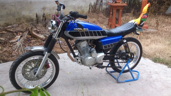 ขาย HONDA Wing 200 cc.เล่มเขียวทะเบียนพร้อมชุดโอน ครบ