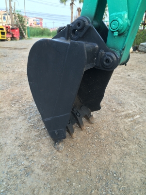 ขายรถแม็คโคร SUMITOMO SH30่JA เก่านอก มี VDO ทดลองขับให้ดู ไม่เคยผ่านการใช้งานในไทย ติดต่อ 086-775-7900, 086-324-1992